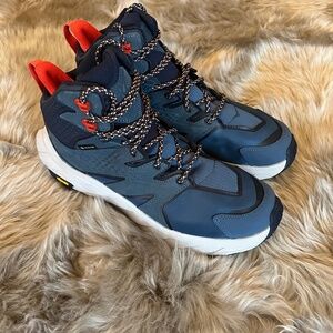 Hoka Anacapa Mid Goretex Boot Size 9.5